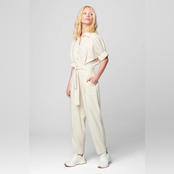 Blank NYC Linen Jumpsuit in oatmeal New With Tags Size: S - Picture 2 of 6